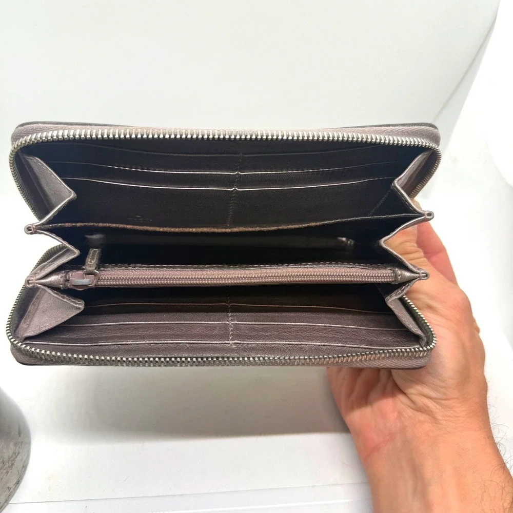 Gucci GG Monogram Zip‎ Around Wallet Silver Purple Gray Leather PVC Mirror